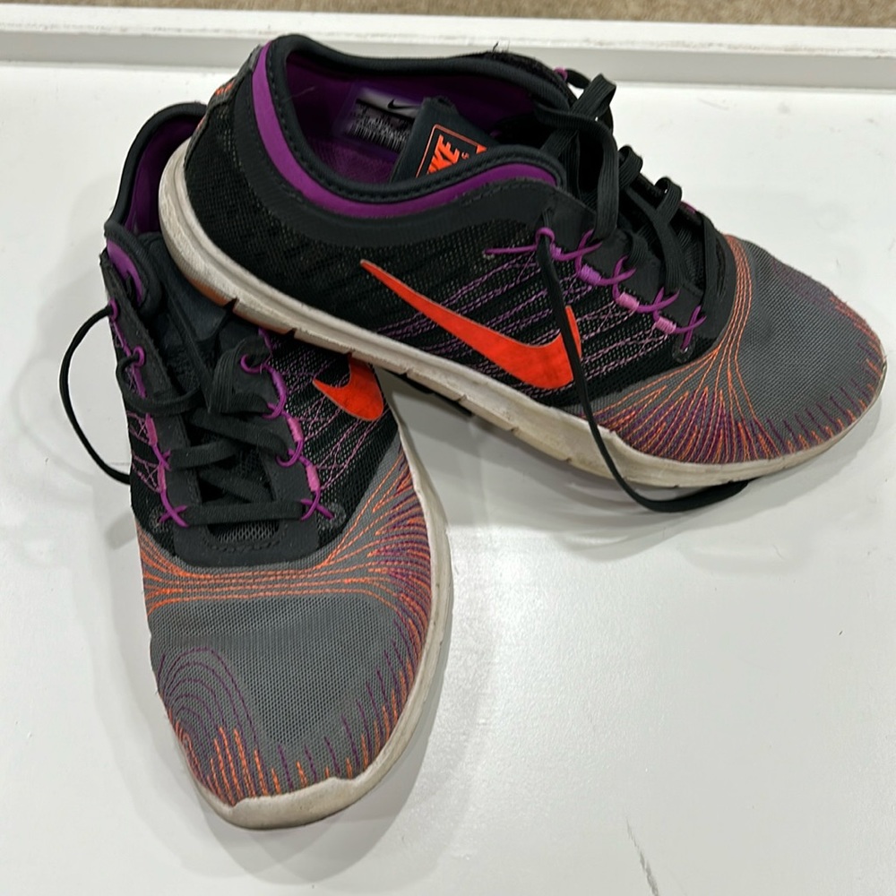 Nike Training Flex Adapt shoes- size 8